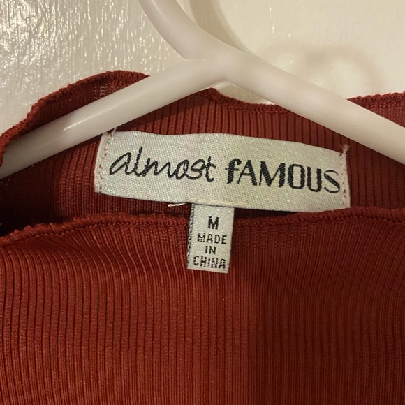 Very cute dress, never worn, brand new with tag - Picture 5 of 7